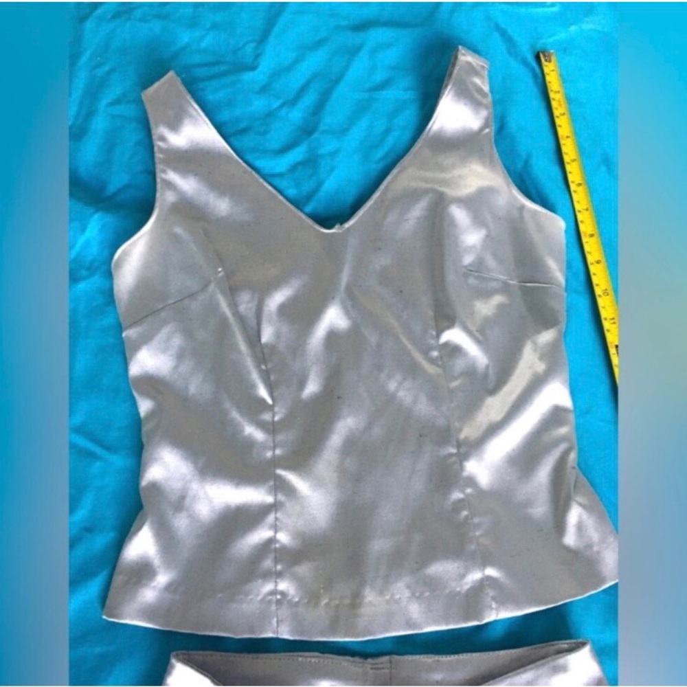 90’s a. aubrey stunning metallic silver vneck sleeveless top. Matching pants sep